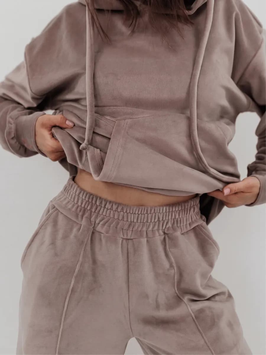 Костюм домашний женский велюровый из худи и брюк