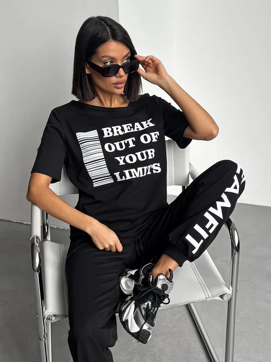 Женский спортивный трикотажный костюм - фото 1