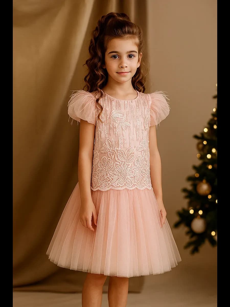 Нарядное платье с фатиновой юбкой