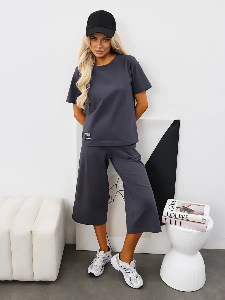 Спортивный костюм с брюками