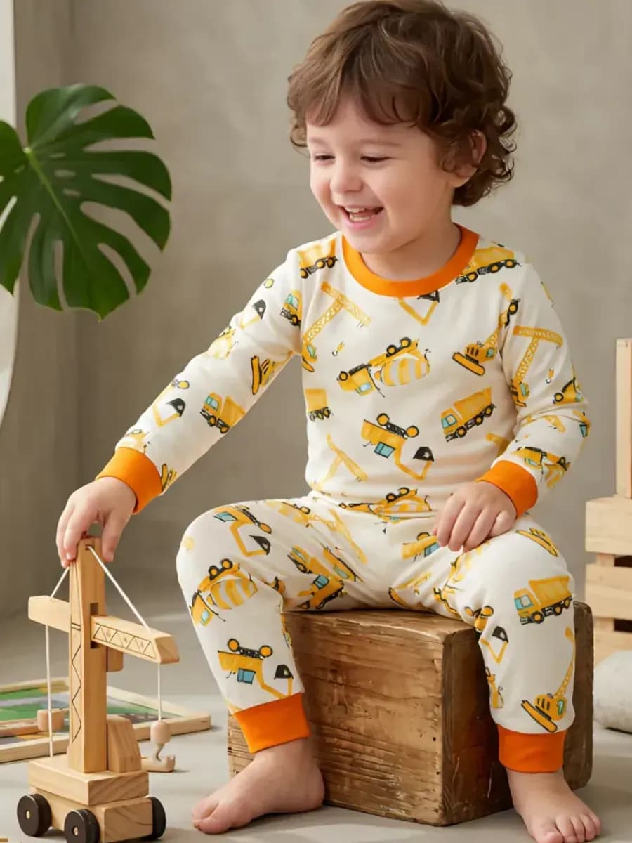 Пижама для мальчика со штанами