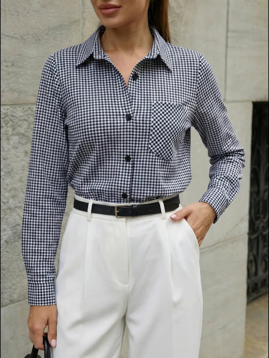 Рубашка классическая в клетку для офиса летняя