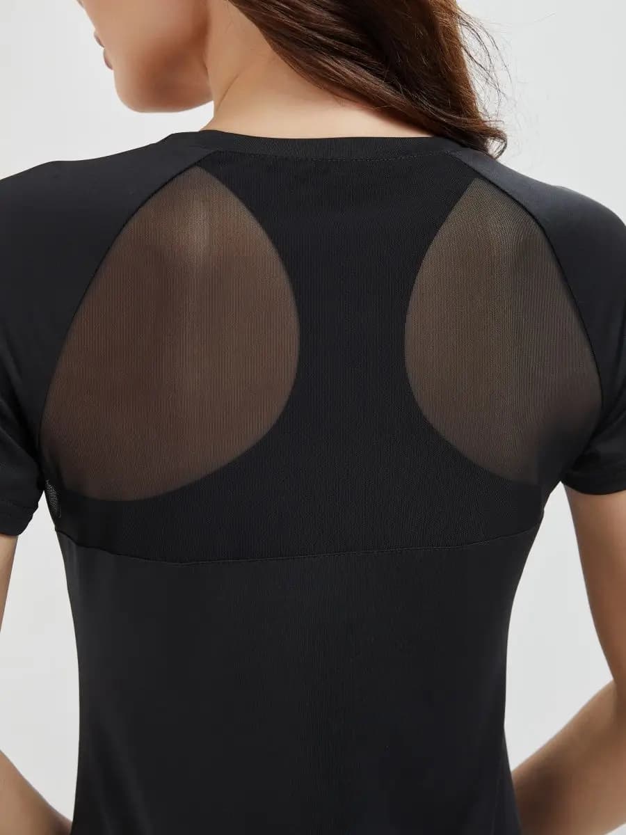 Футболка спортивная