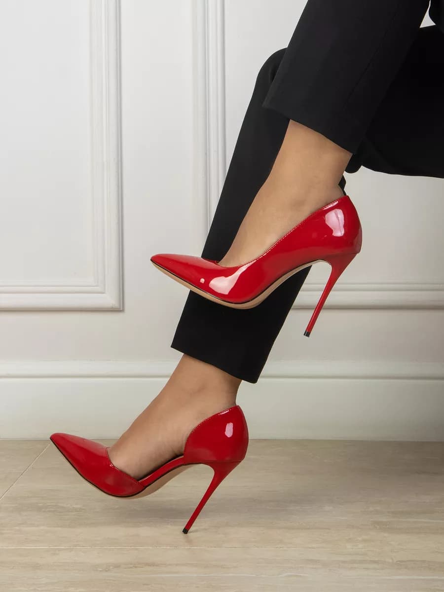 Туфли лакированные на высоком каблуке шпильке красные
