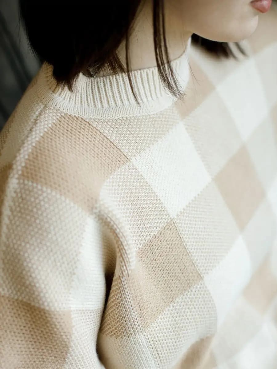 Свитер оверсайз укороченный в клетку y2k