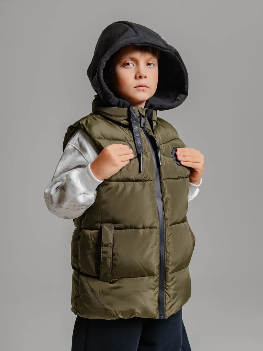 Жилетка дутая утепленная детская