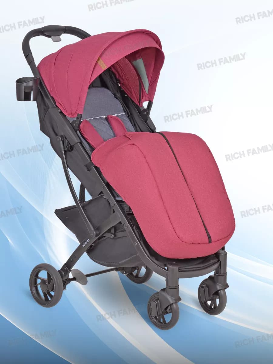 Коляска прогулочная легкая с чехлом для ножек