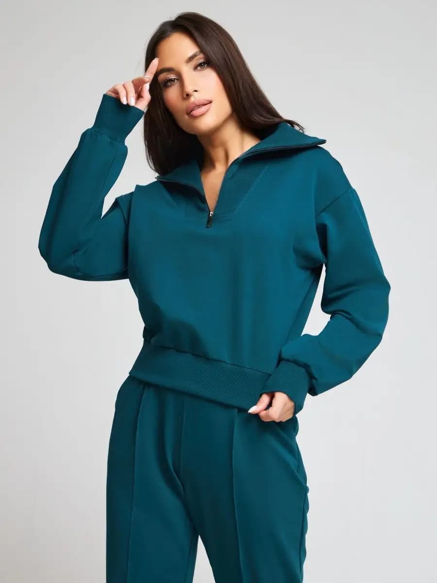 Спортивный костюм на молнии