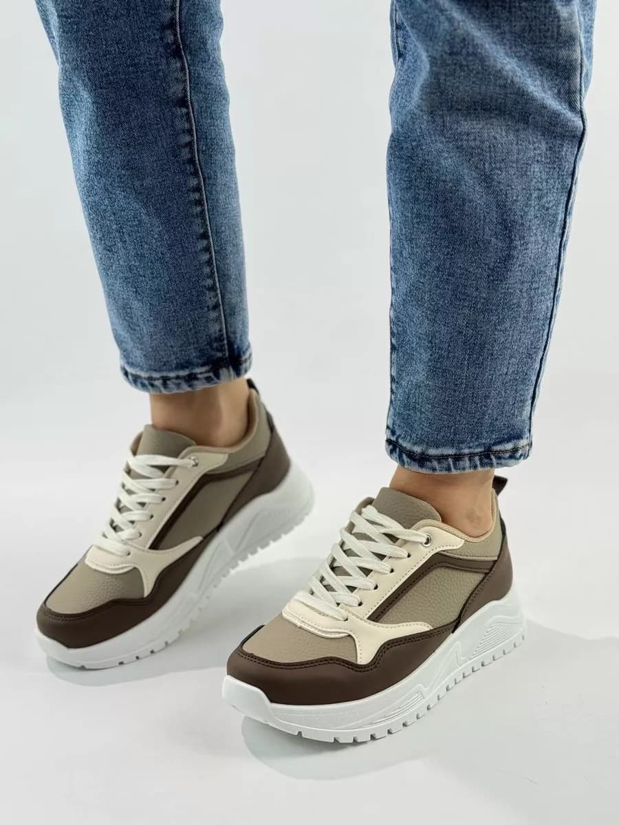 Кроссовки Осенние