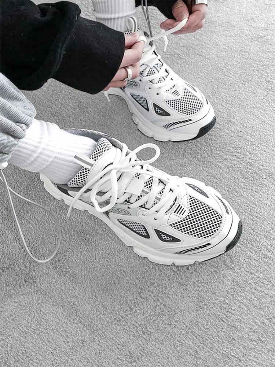 Кроссовки женские спортивные для зала