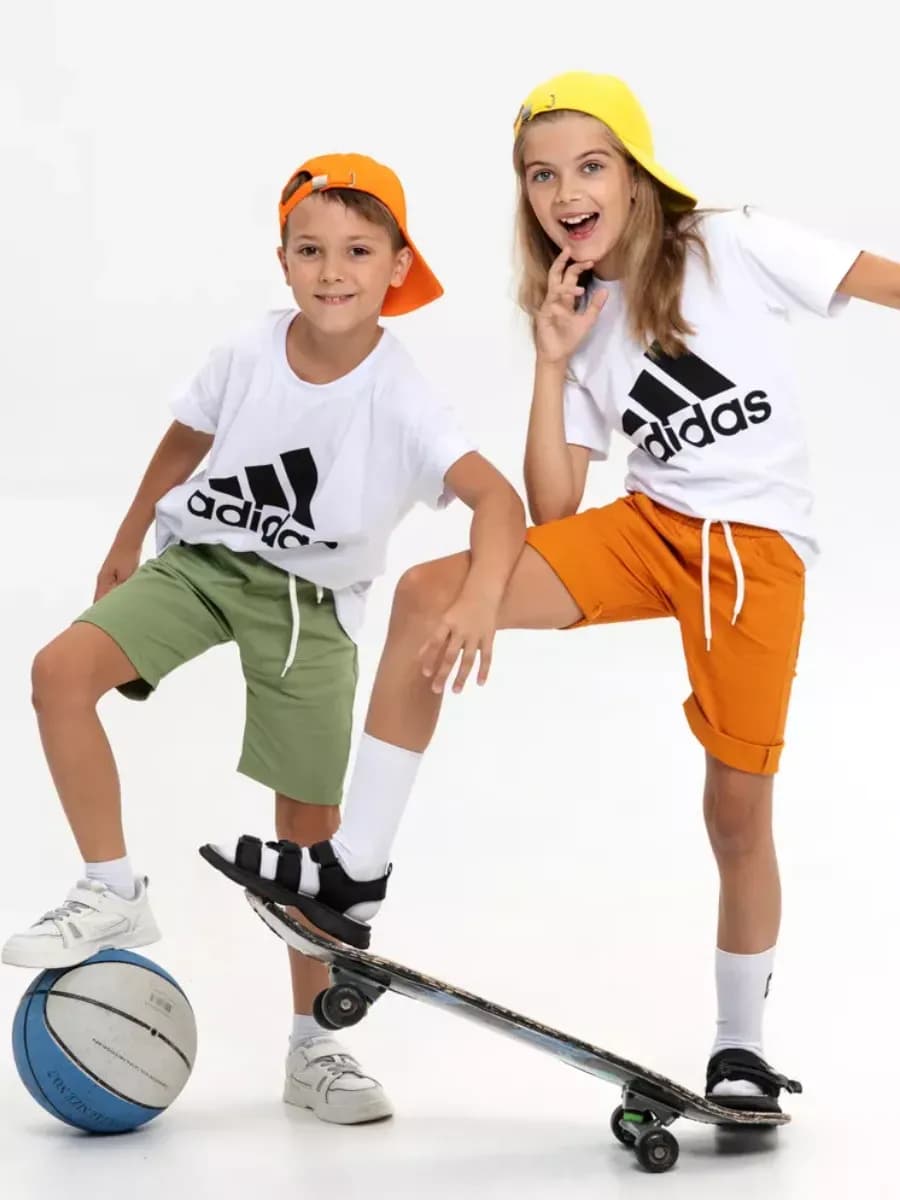 Футболка спортивная детская с принтом адидас