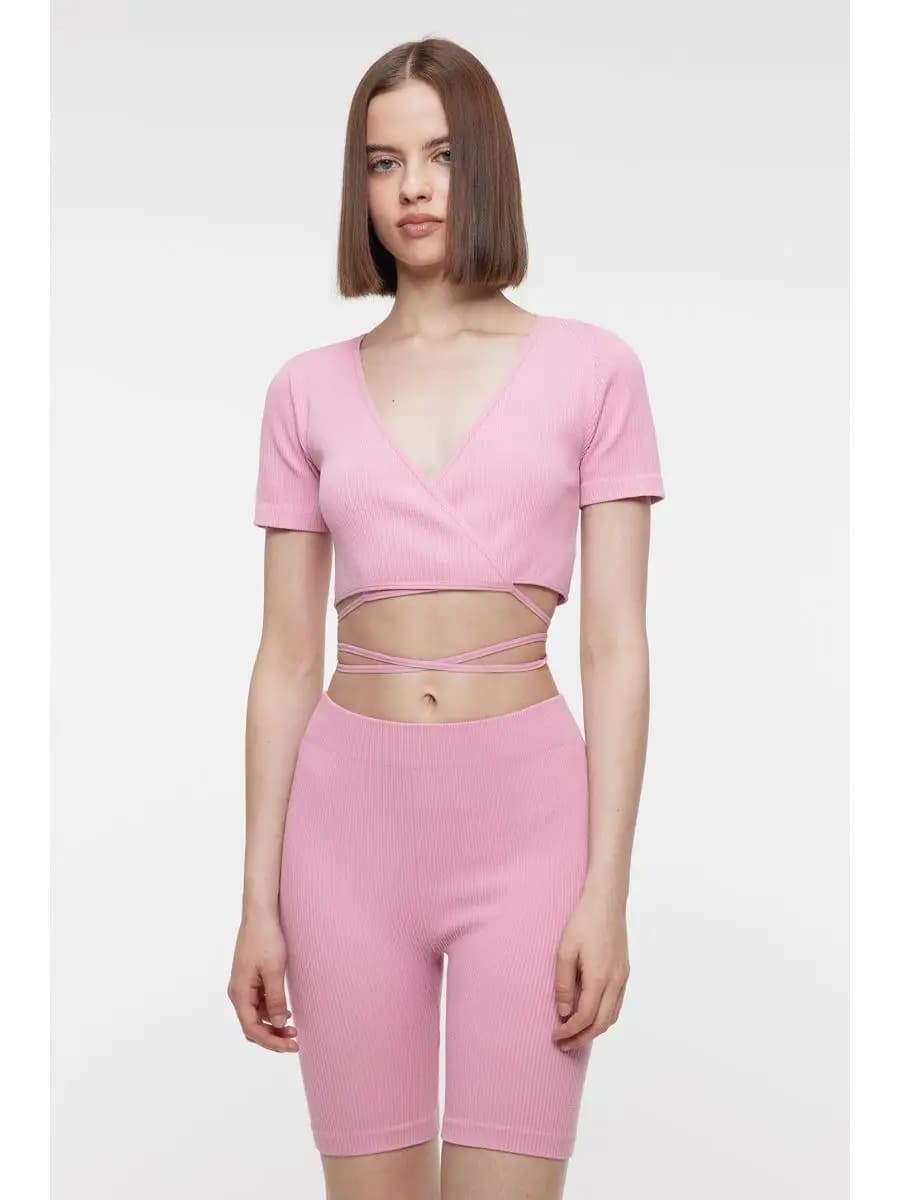 Блузка-топ домашняя с запахом и завязками на талии - фото 1