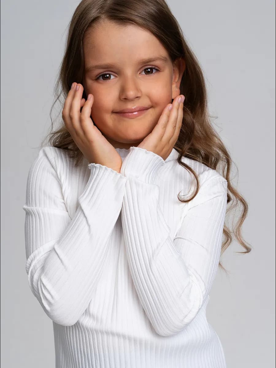 Школьная водолазка в рубчик