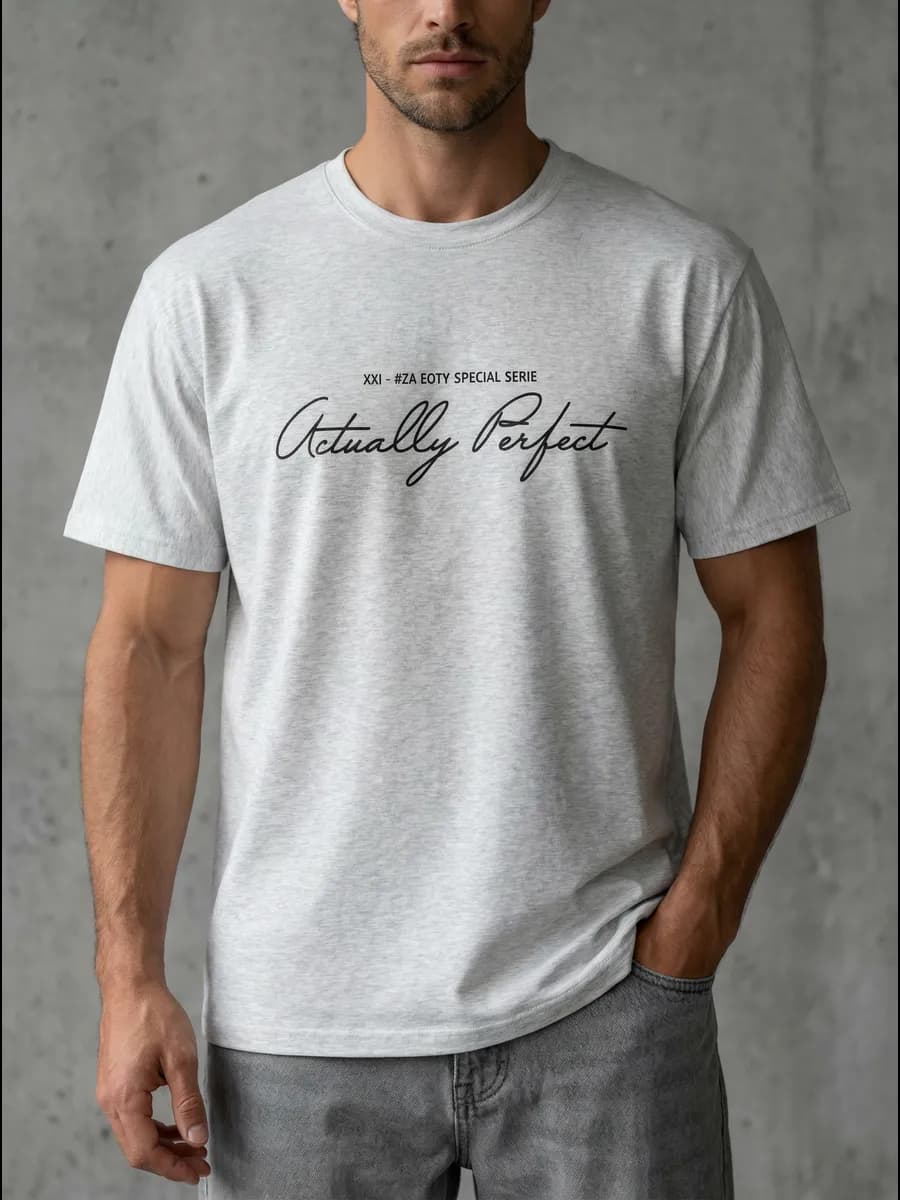 Футболка с принтом базовая