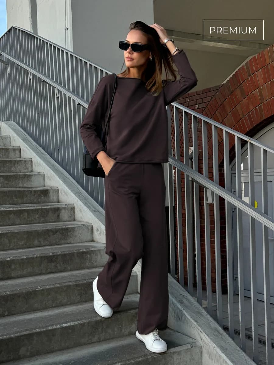 Костюм тонкий трикотажный осенний