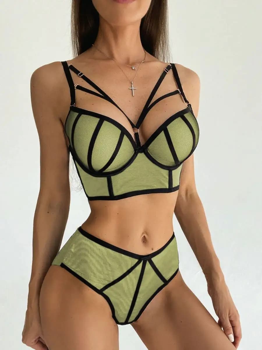 Нижнее белье Комплект бюстгальтер и трусы - фото 1