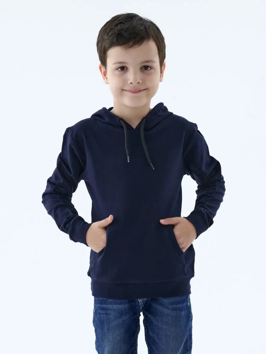 Толстовка с капюшоном и карманами в подарок