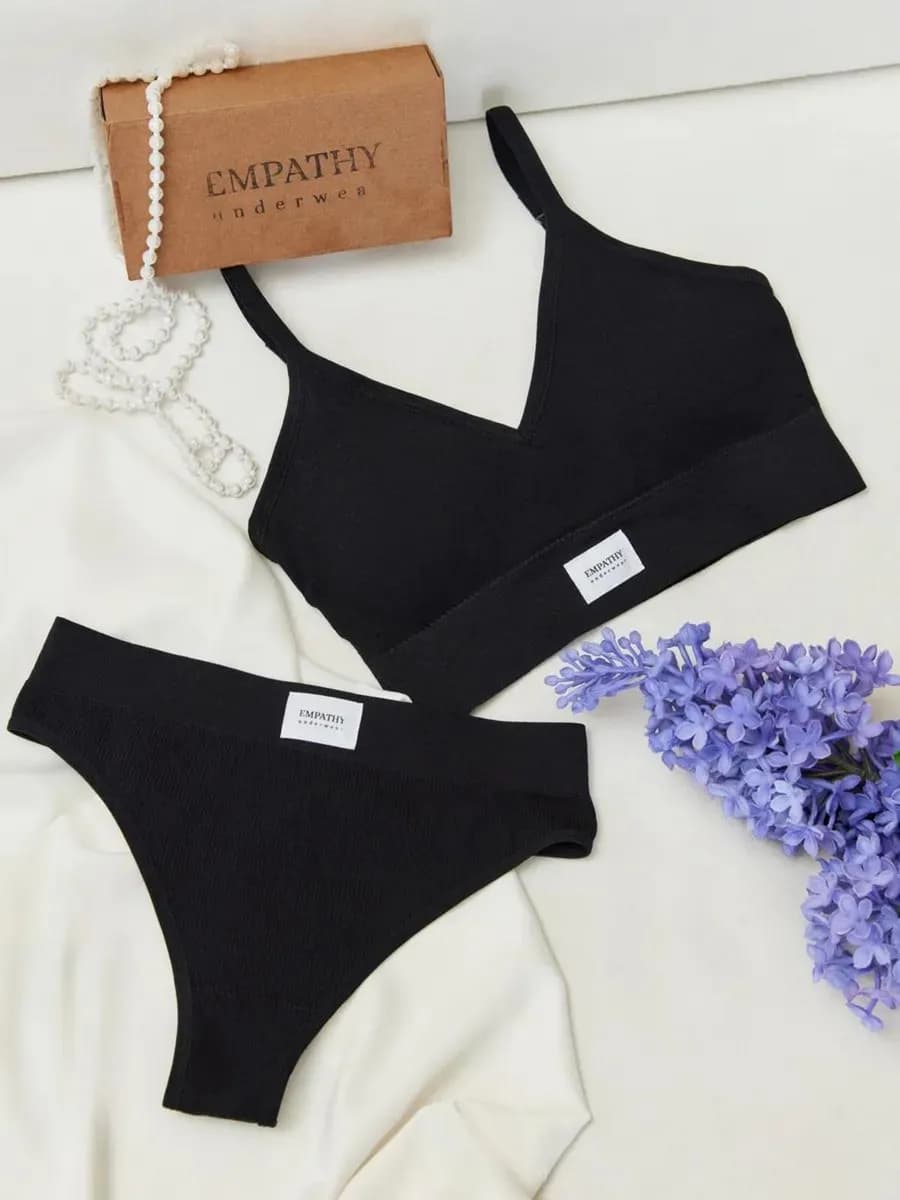 Женское нижнее белье комплект