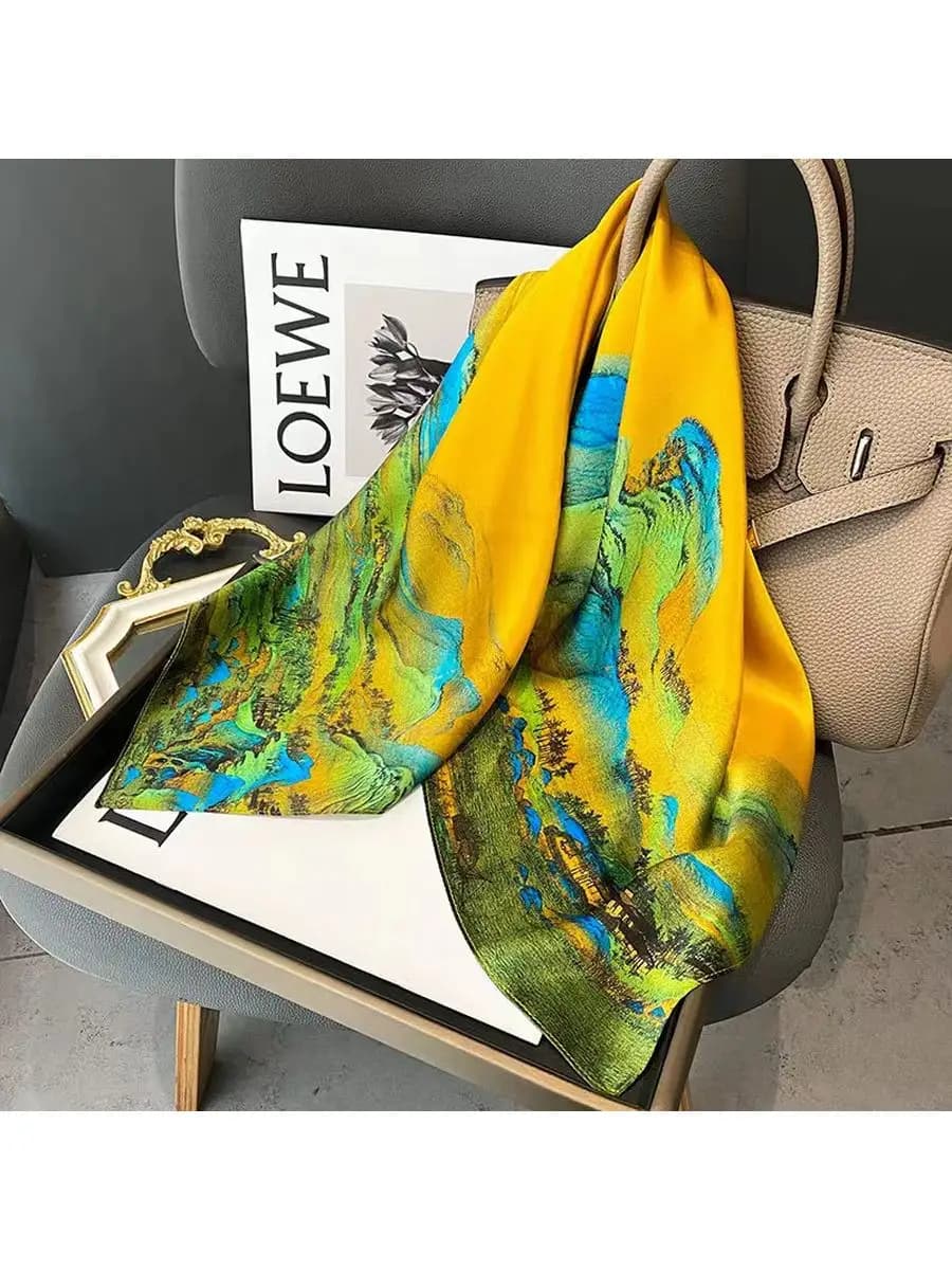 Платок шелковый на шею на голову