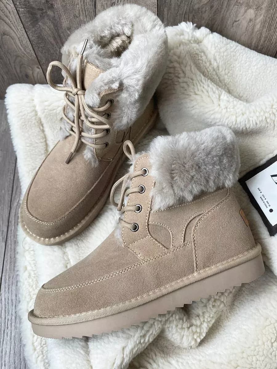 Женские зимние ботинки из натуральной кожи угги - фото 1