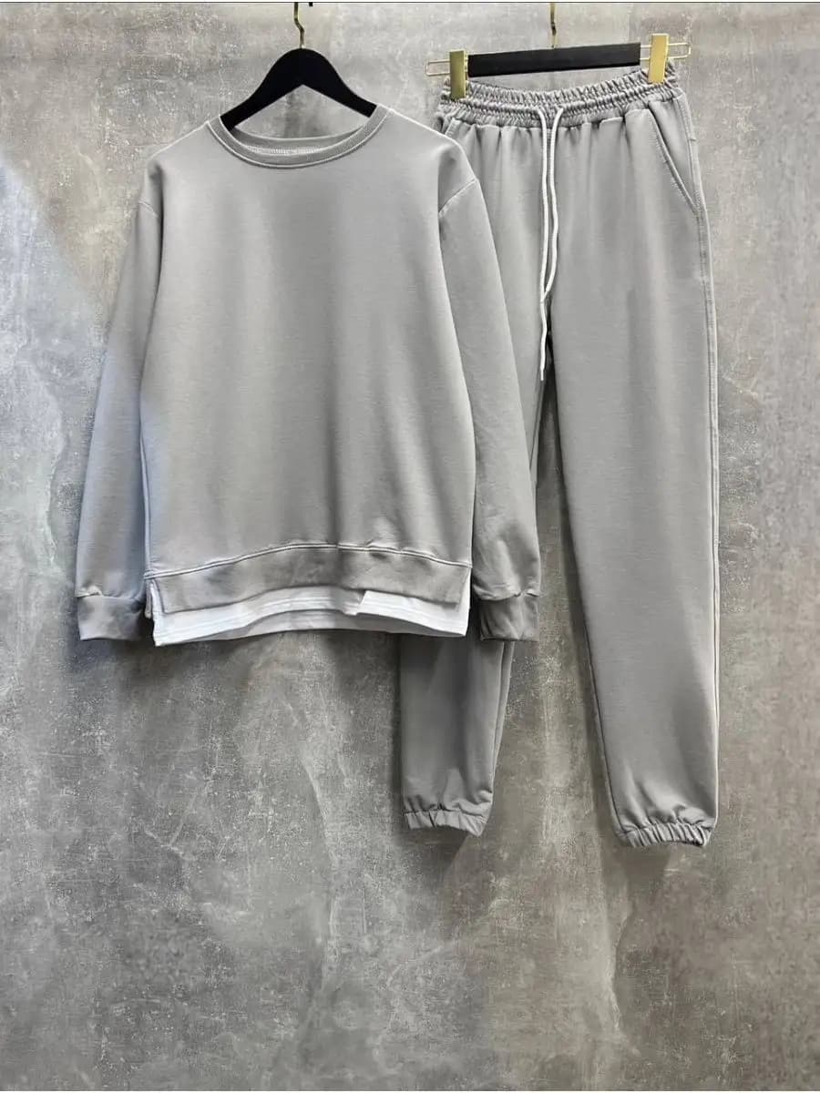 Костюм спортивный