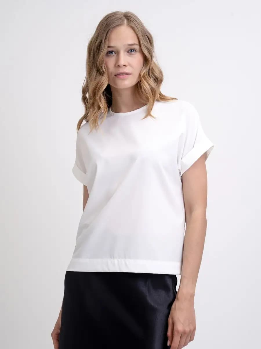 Блузка-футболка под пиджак офисная