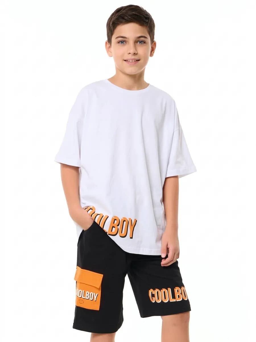 Костюм с шортами и футболкой для подростка