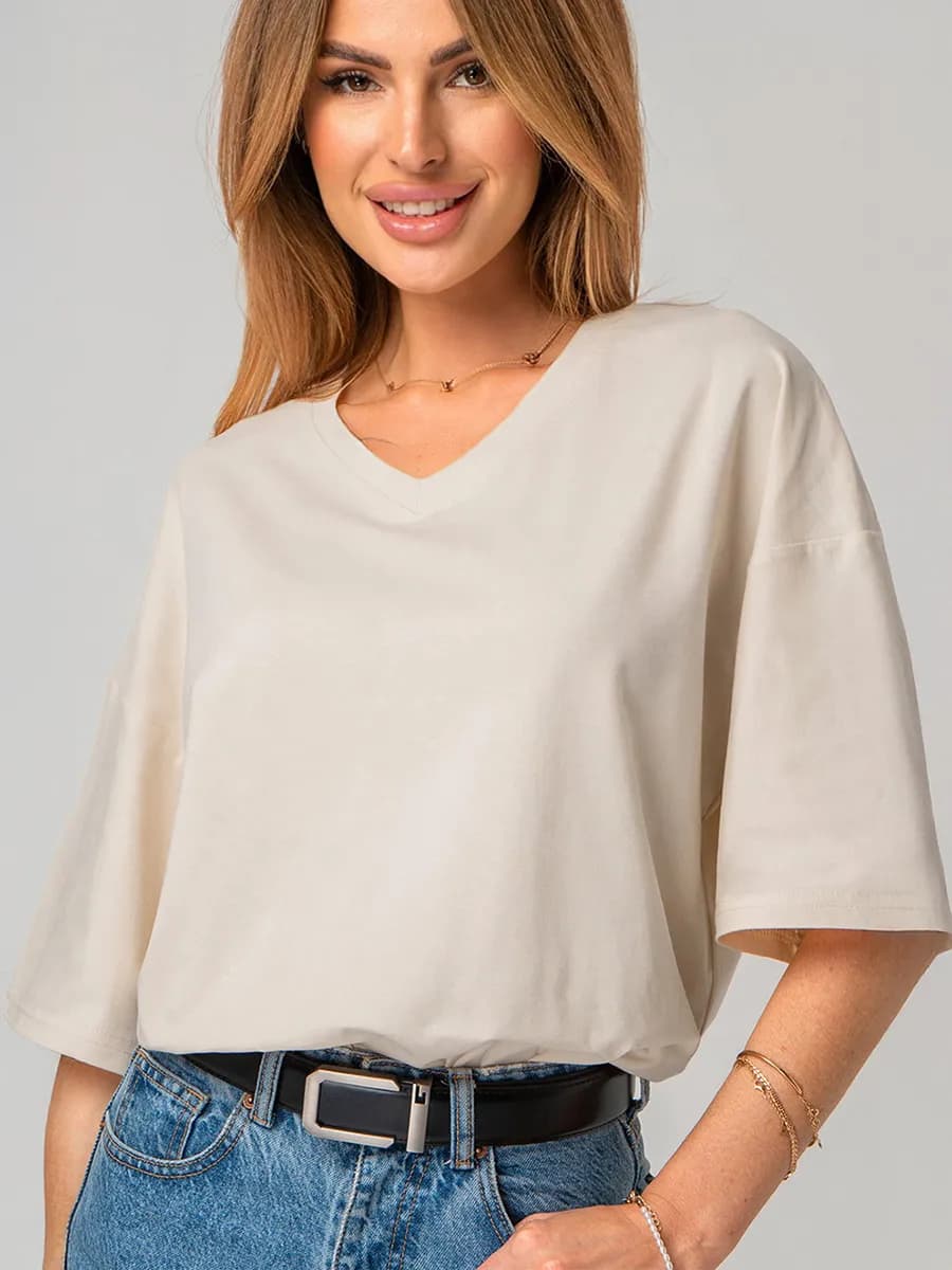 Футболка оверсайз с v-образным вырезом базовая