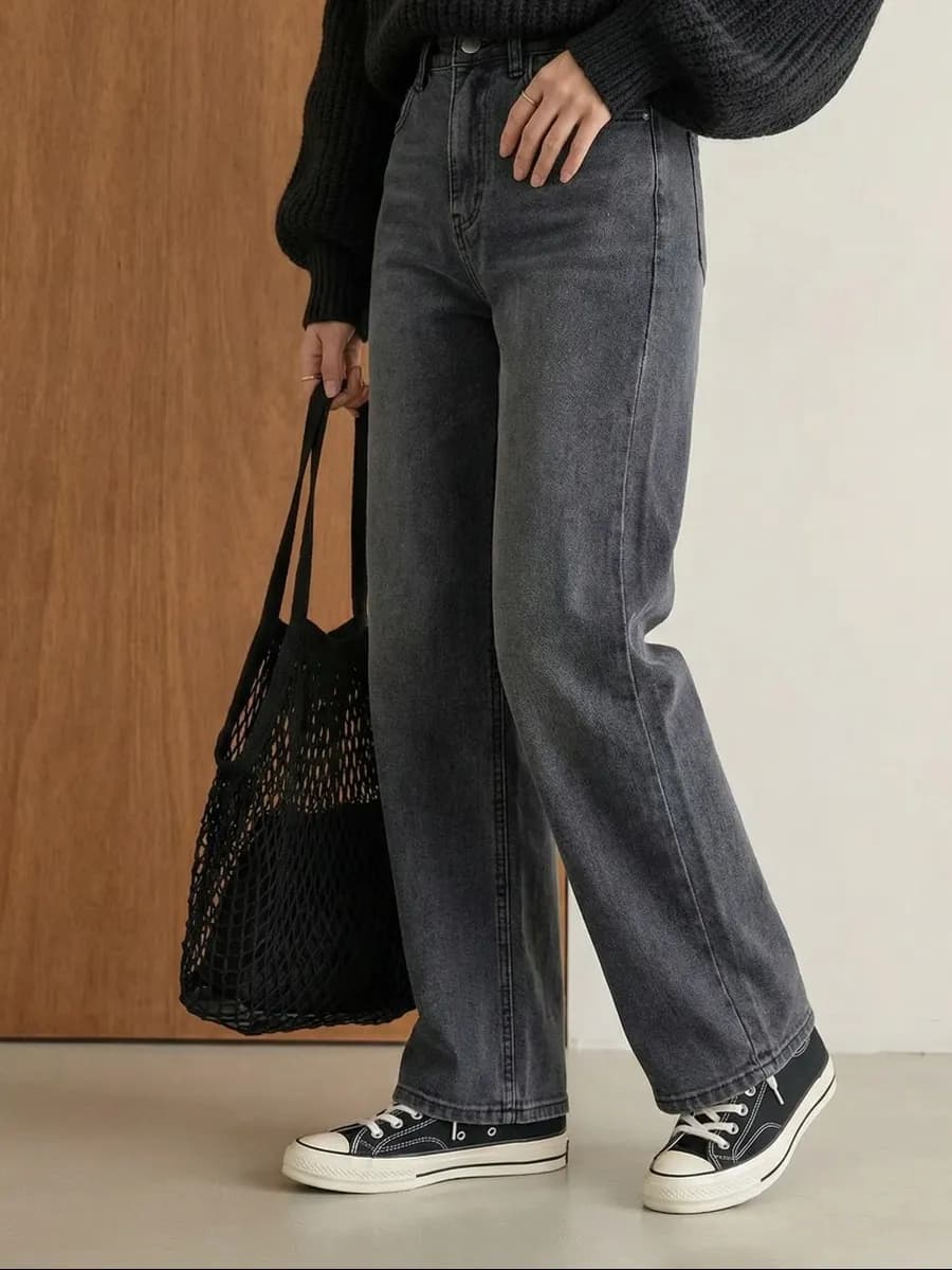 Джинсы с высокой посадкой прямые