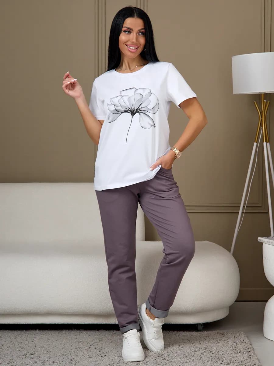 Домашний костюм с брюками и футболкой больших размеров