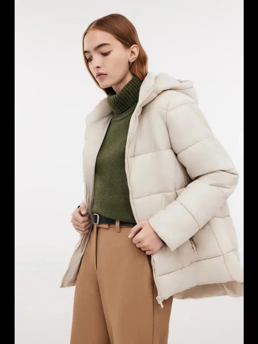 Куртка укороченная с капюшоном