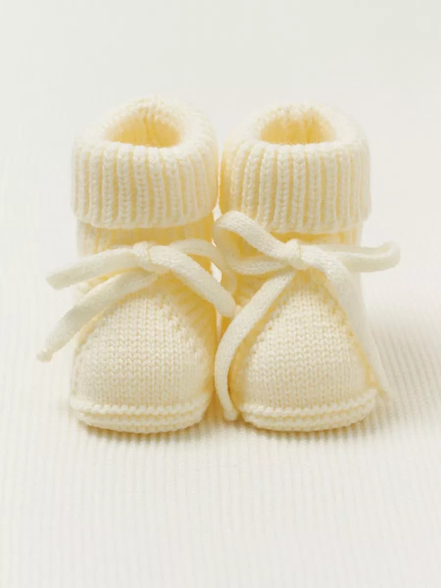 Пинетки для новорожденных вязаные