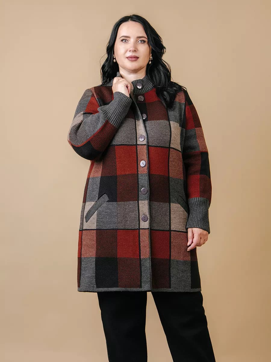 Кардиган на пуговицах больших размеров