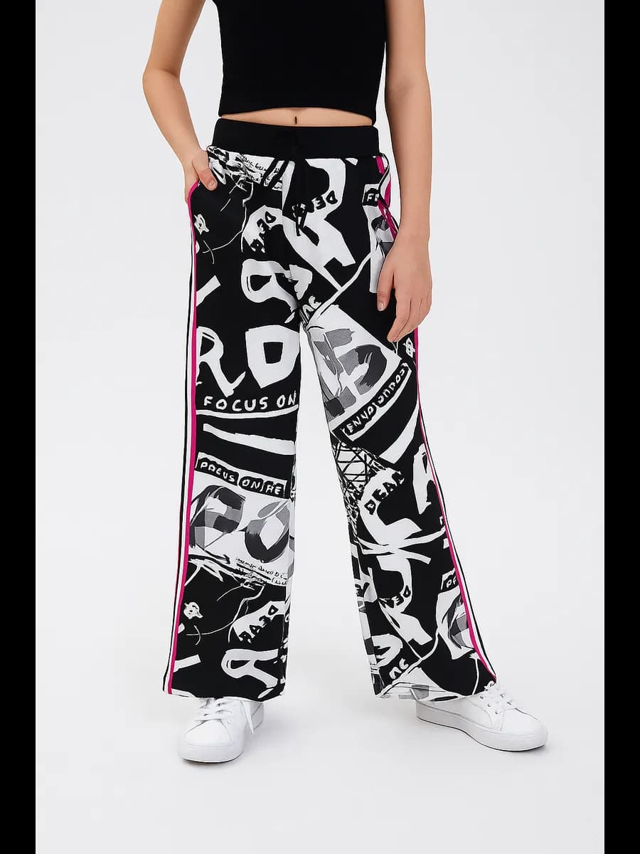 Брюки-джоггеры черные с принтом хлопковые - фото 1