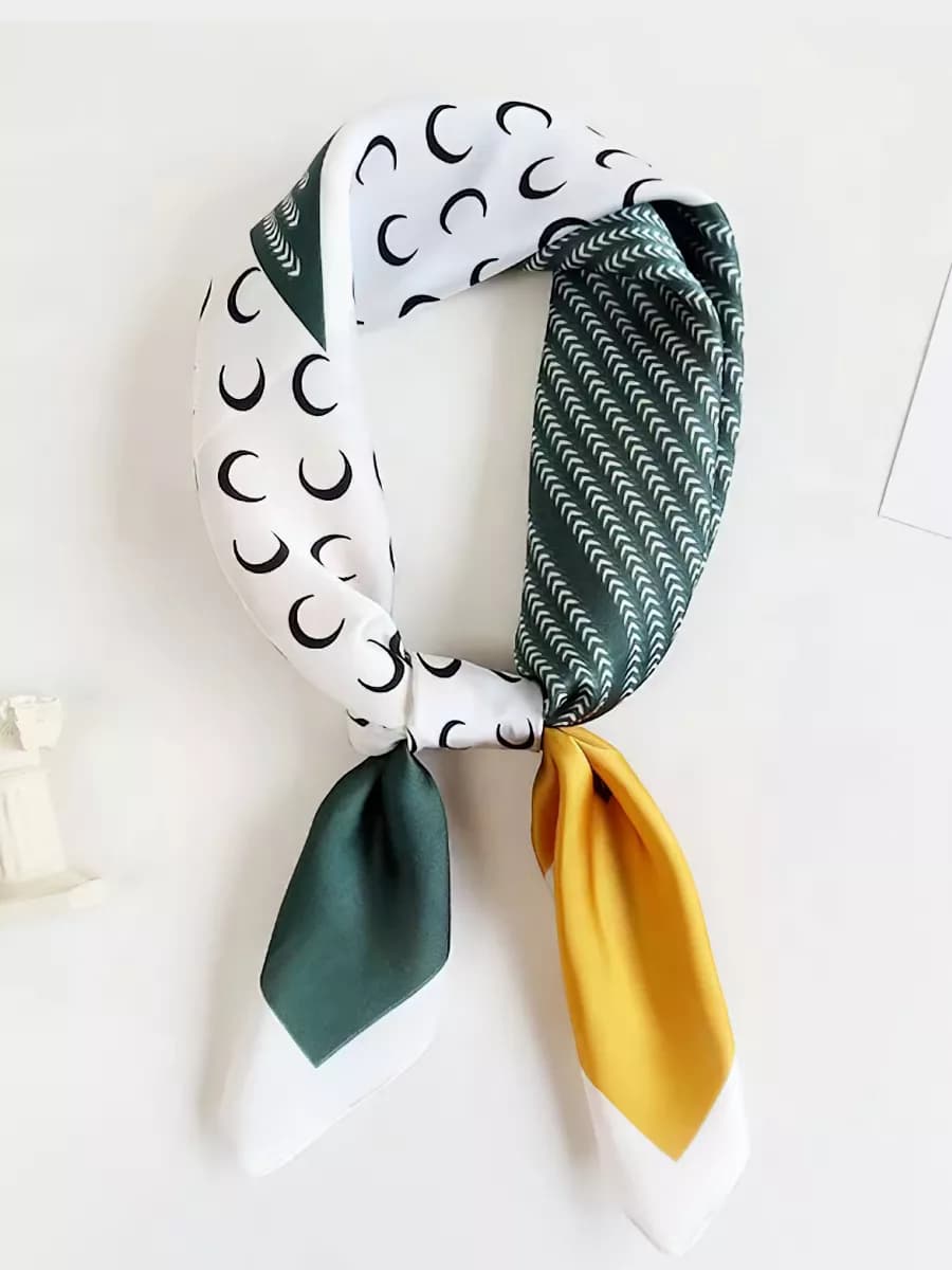 Платок шелковый на голову и шею