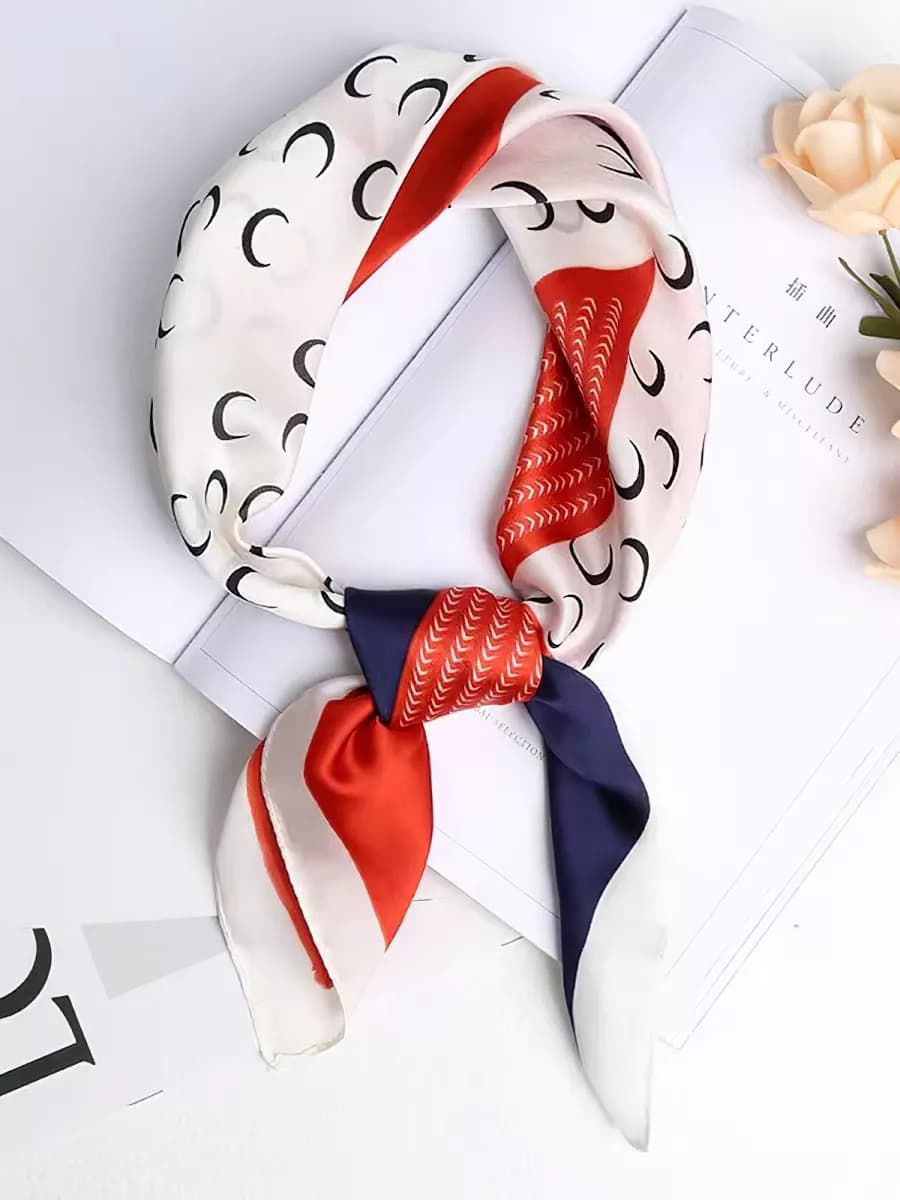 Платок шелковый на голову и шею