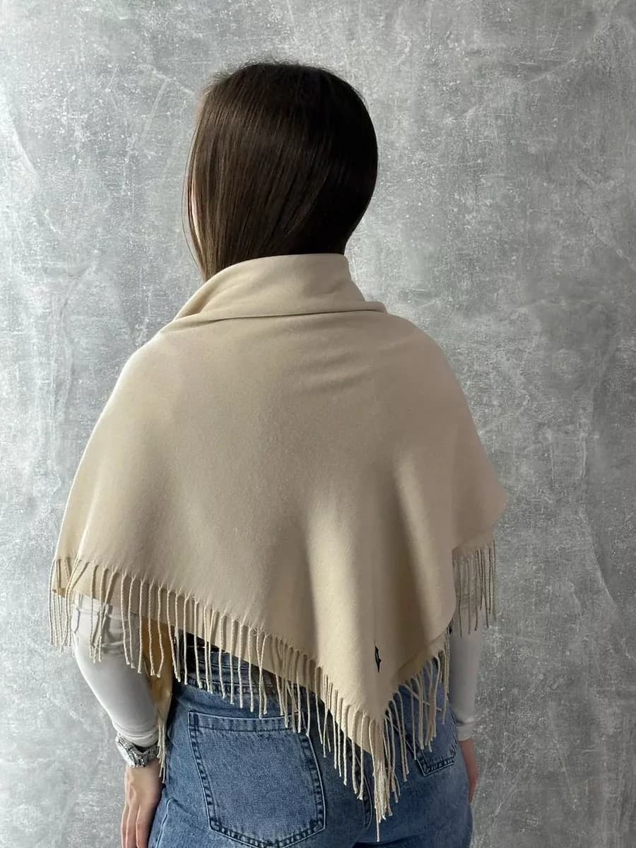 Платок на голову однотонный 100 на 100