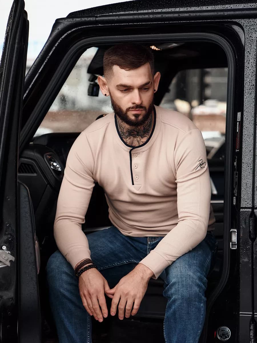 Лонгслив с длинным рукавом бежевый теплый