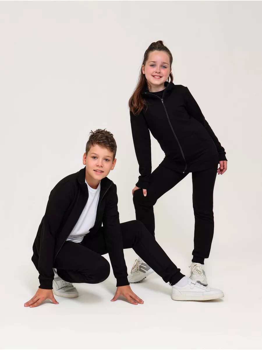 Костюм спортивный на физкультуру