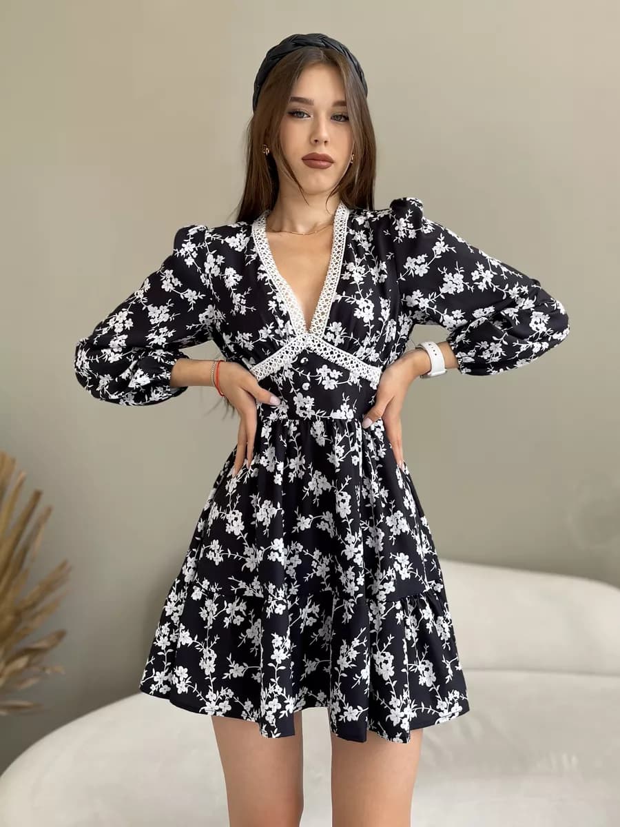 Платье праздничное миди