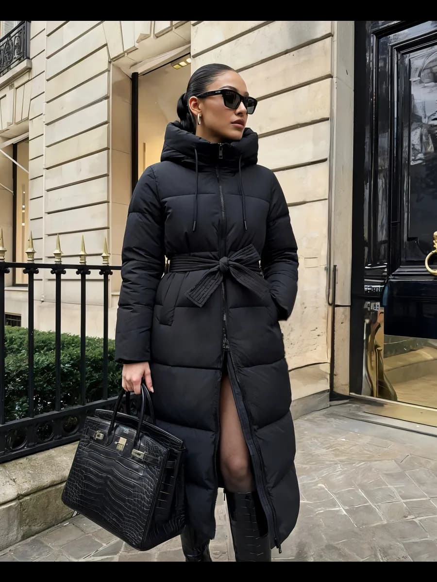 Пуховик зимний длинный с капюшоном