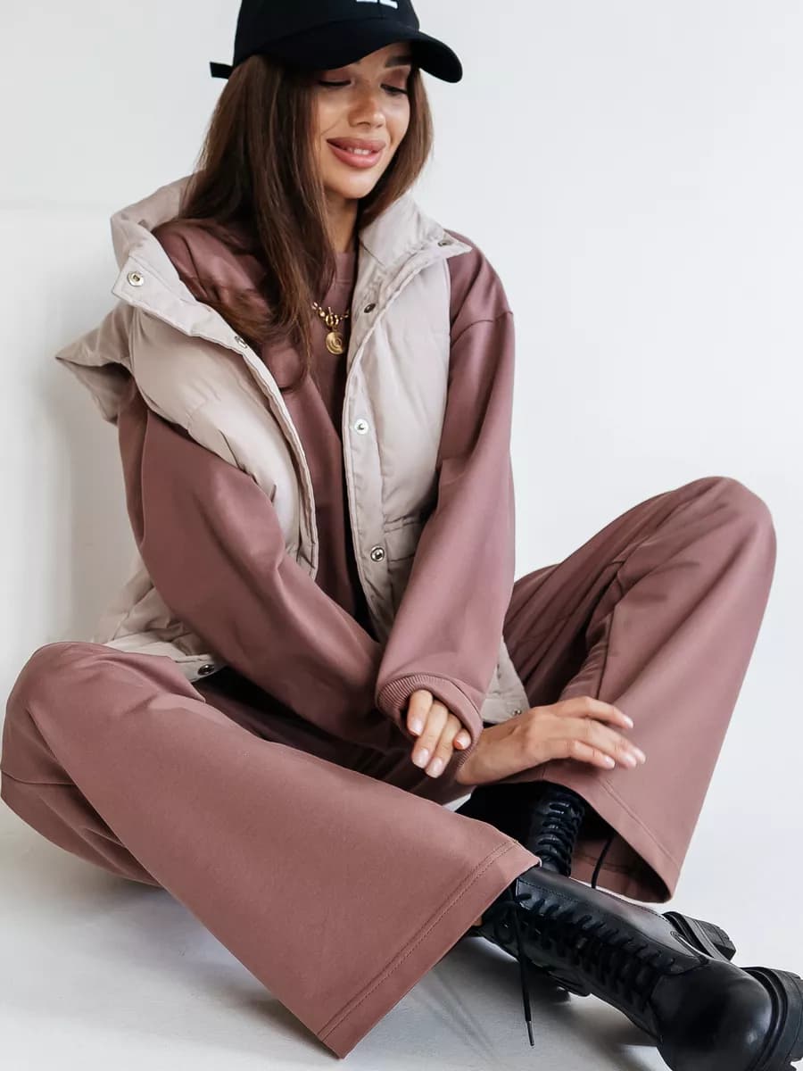 Спортивный костюм оверсайз с широкими брюками