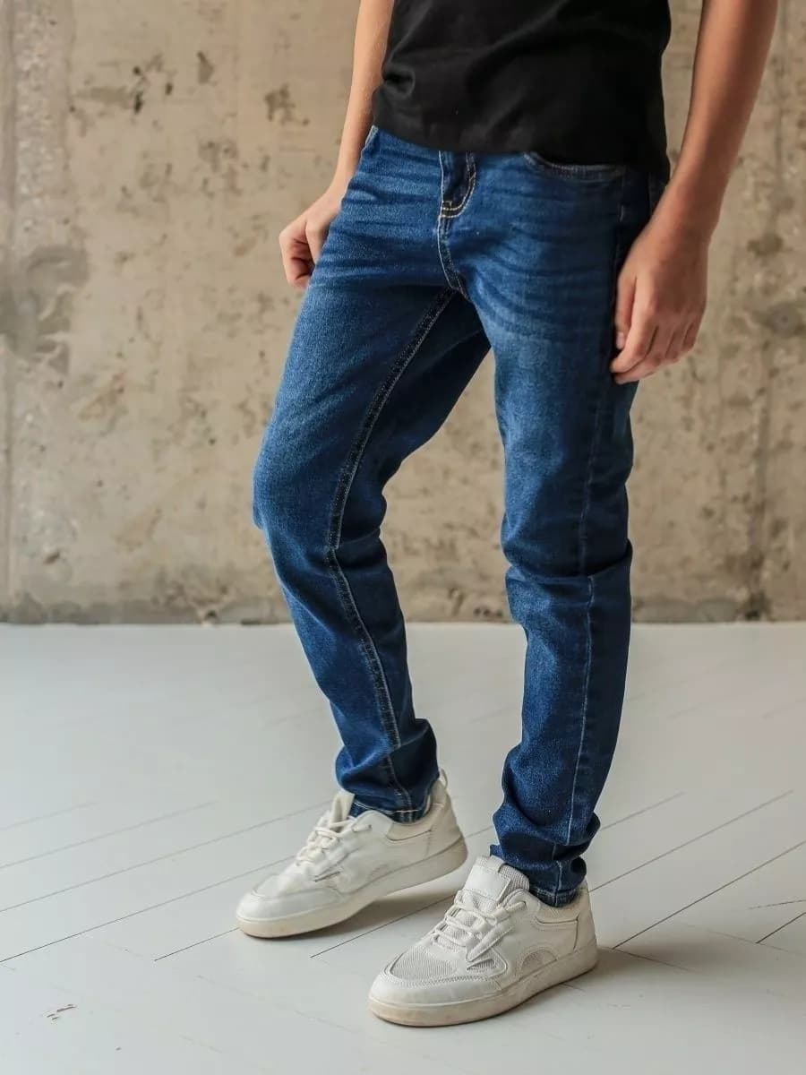 Зауженные джинсы для мальчика