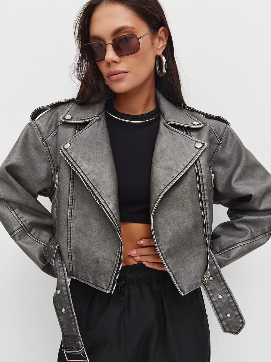 Косуха куртка кожаная весенняя оверсайз