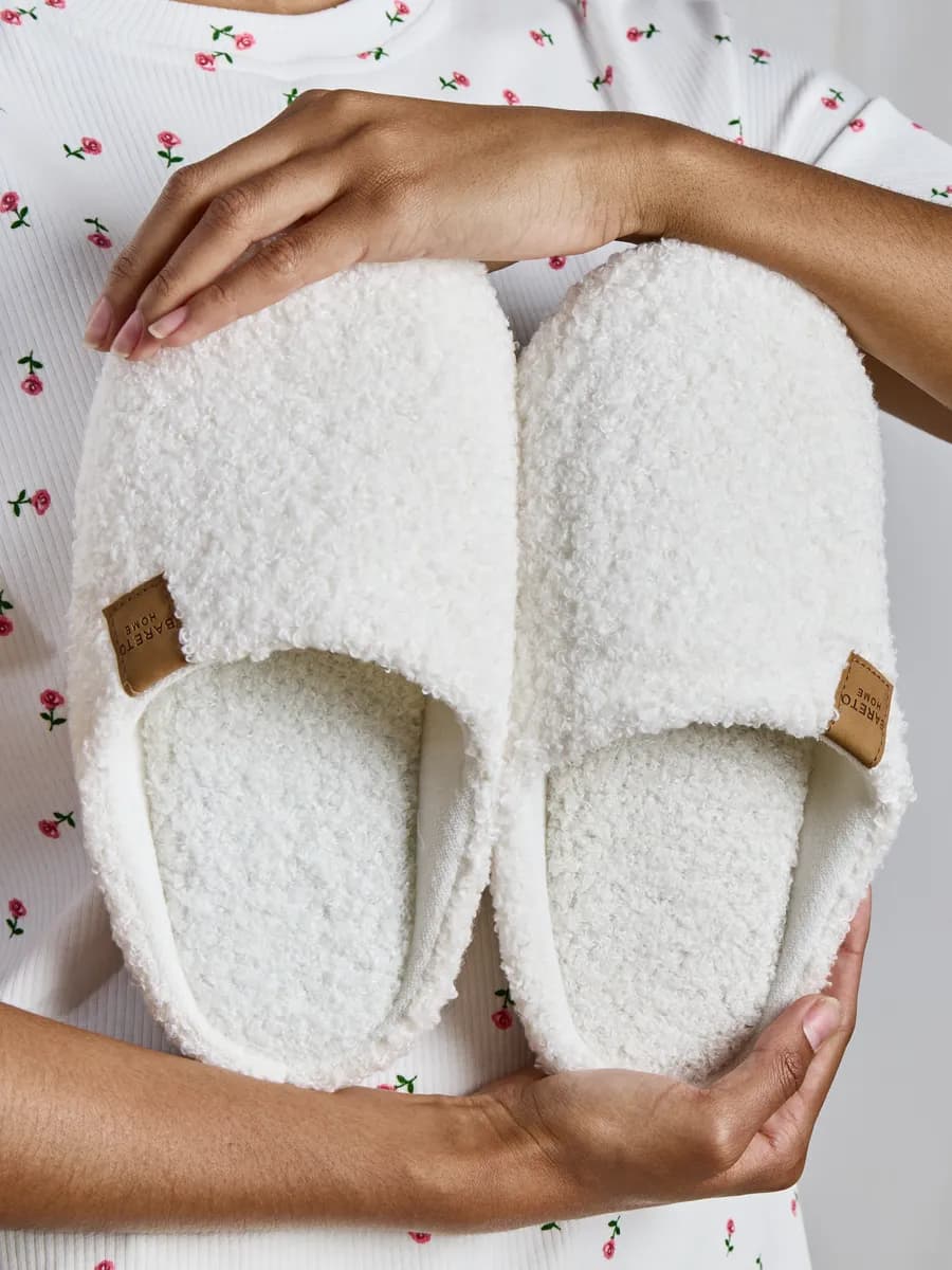 Тапочки домашние закрытые теплые