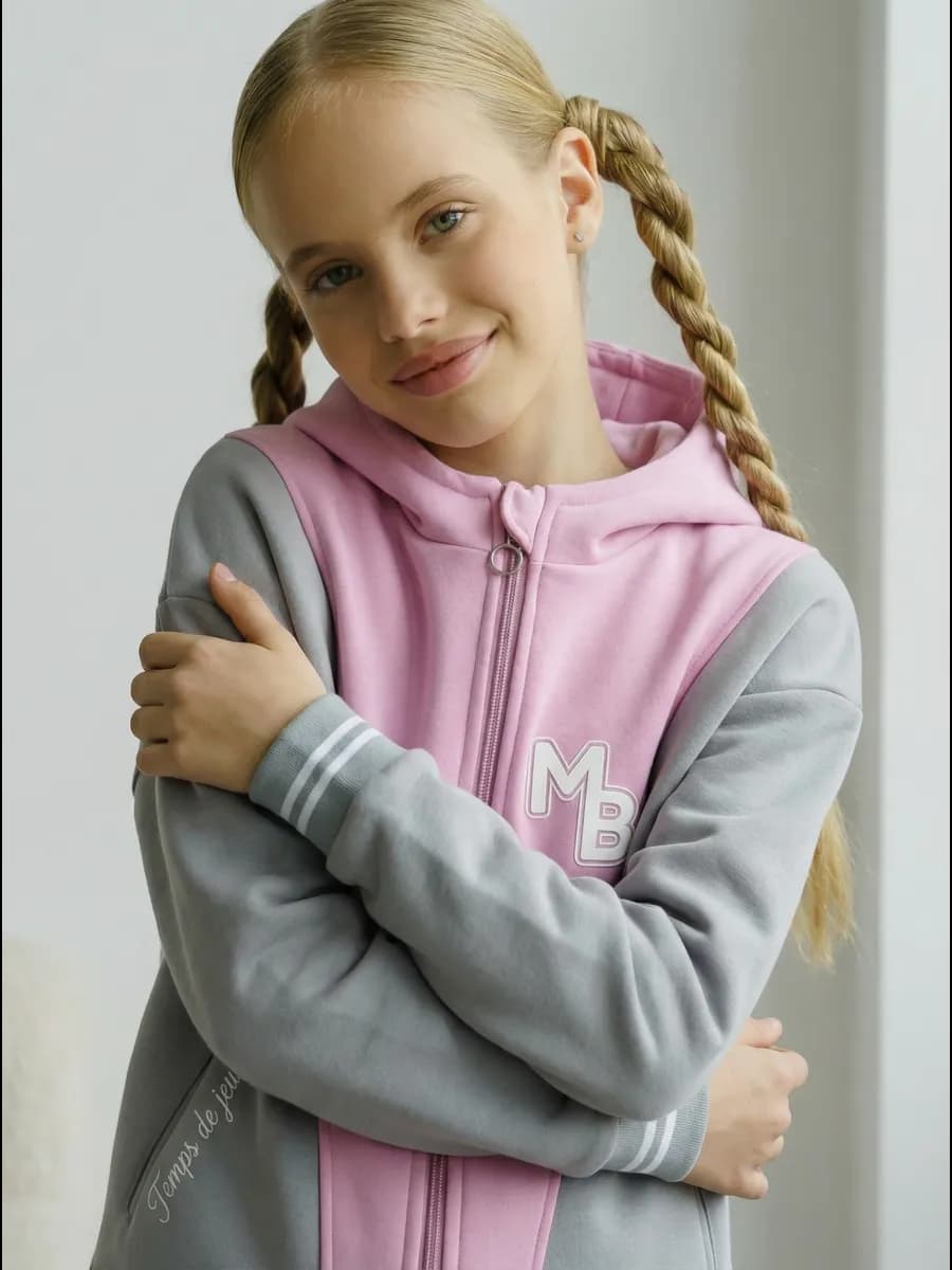 Кофта на молнии теплая с капюшоном