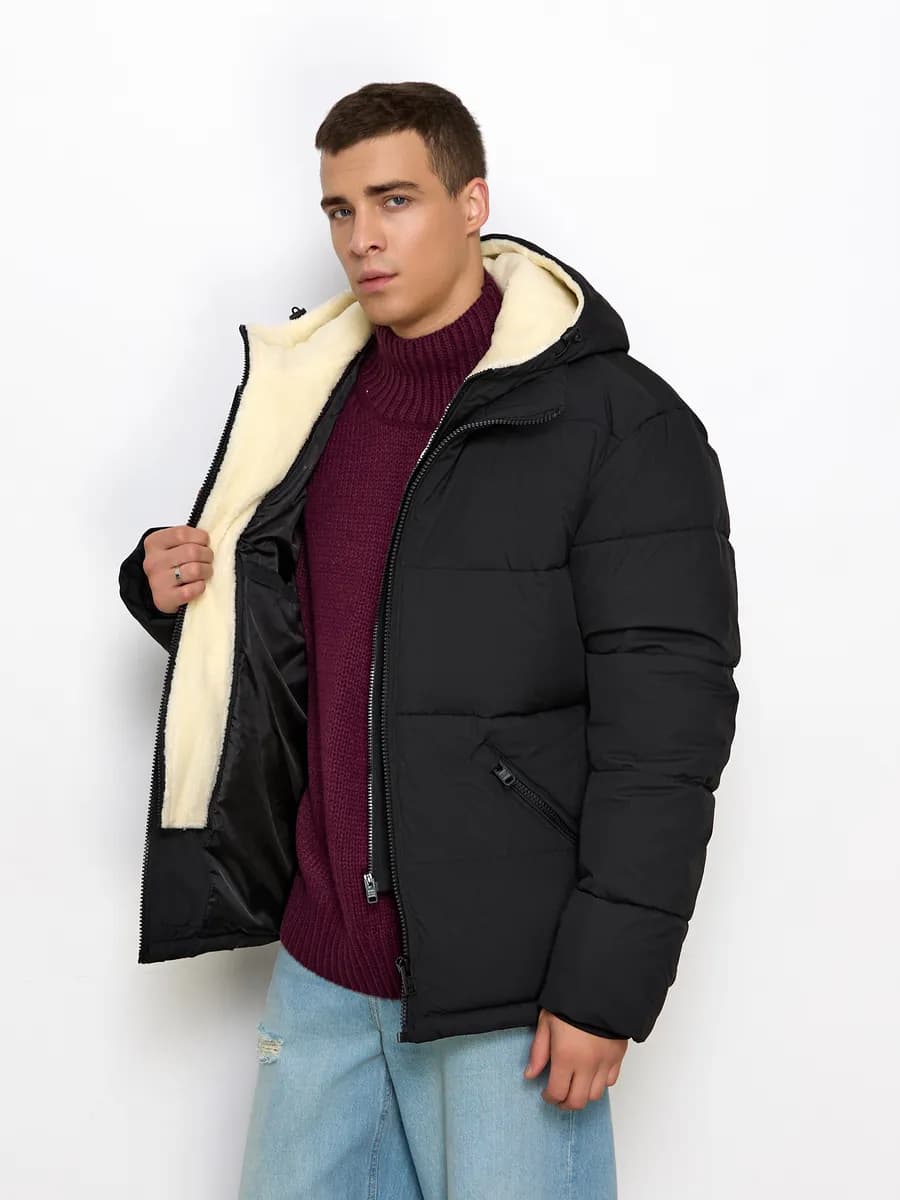 Куртка зимняя короткая с капюшоном