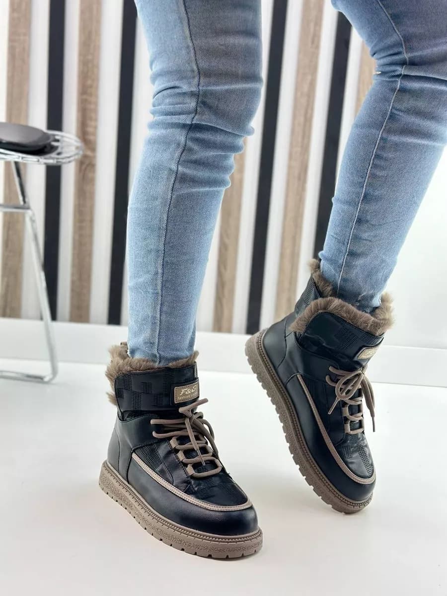 Ботинки зимние на толстой подошве