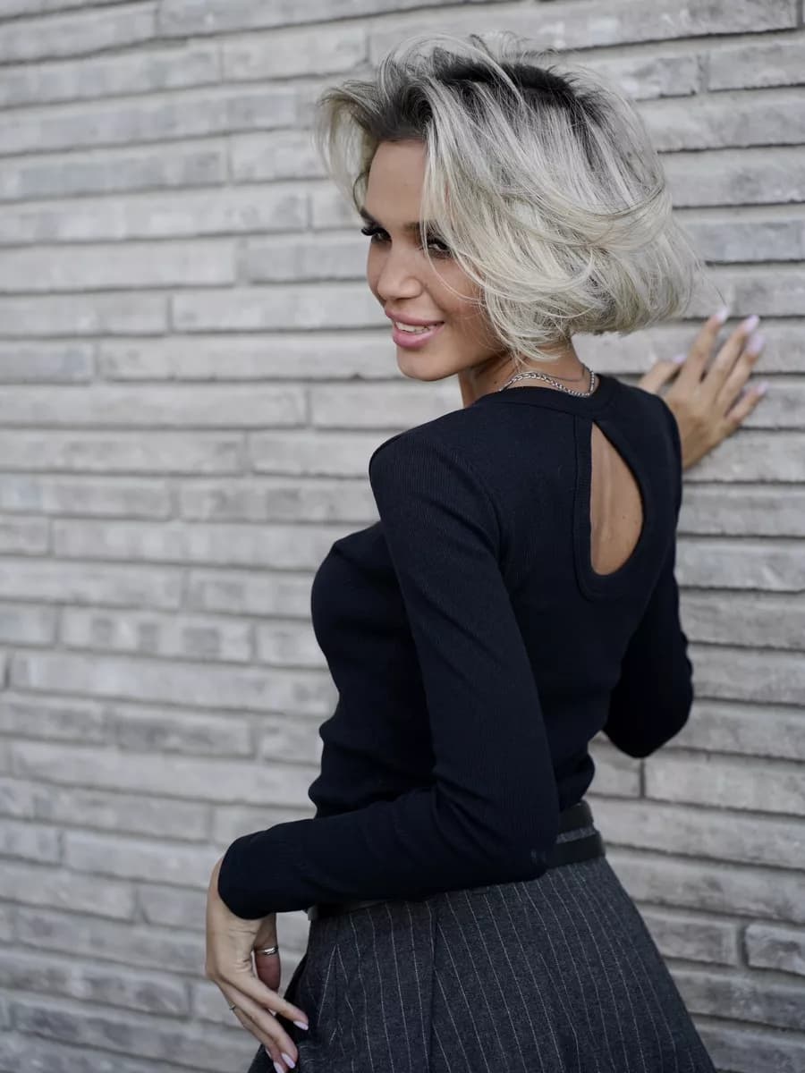 Легкий лонгслив футболка с длинным рукавом в рубчик