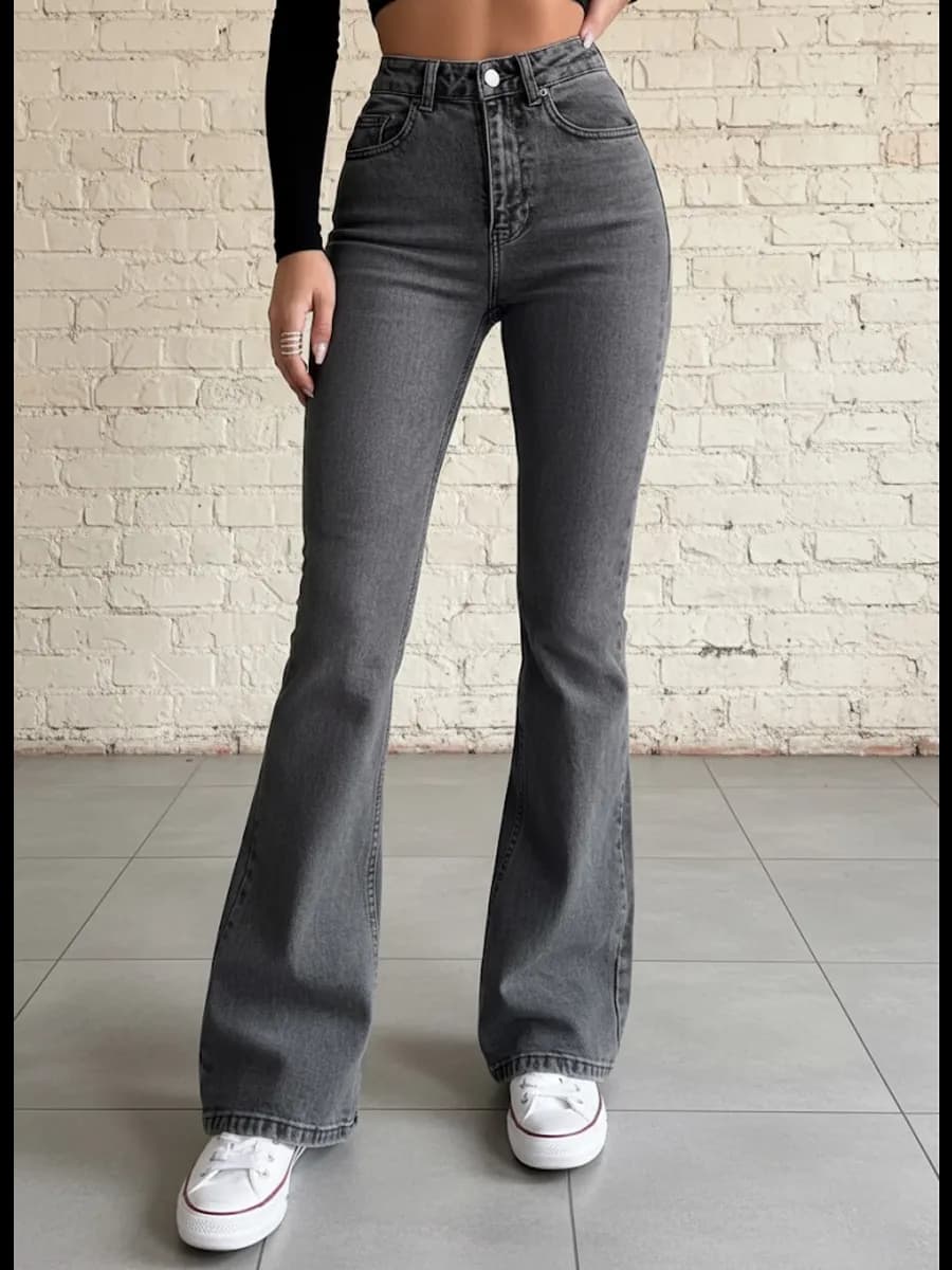 Джинсы клеш от колена с высокой посадкой